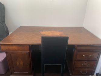 Traditional Wood Desk