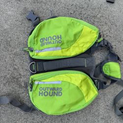 Green backpack for dogs (medium size) 