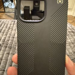 Speck Presidio Case (iPhone 13 Pro max)