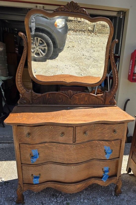 Antique Quarter Sawn Oak Serpentine 4 Drawer Dresser with Tilt Mirror