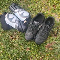 Pro Cat Size 3 Soccer Shoes / Cleat