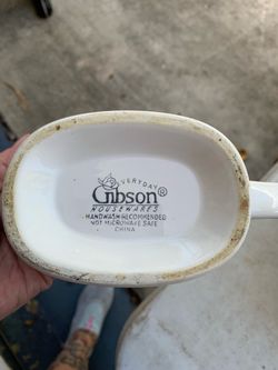 Gibson vintage gravy dish