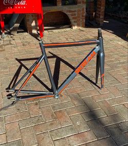 Skream frame/TRADES‼️