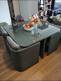 WICKER DINING SET