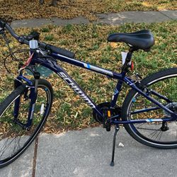 Brand New Men’s Schwinn Trailway hybrid bike (700c) bike