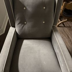 Gray/White Recliner
