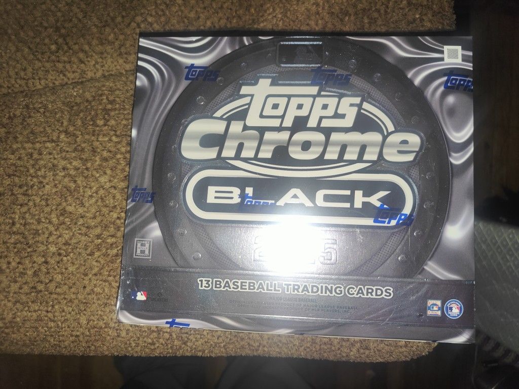 2025 Topps Chrome Black Hobby Box