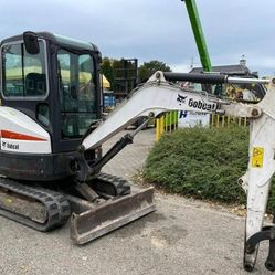 2012 Bobcat E26 – $17,010 – 2,966 hrs 
