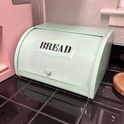 Country Farmhouse Bread Tin