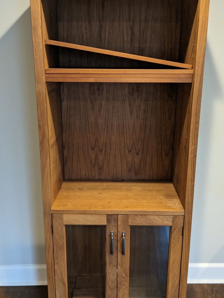 Crate and Barrel Bookcase With Adjustable Shelves