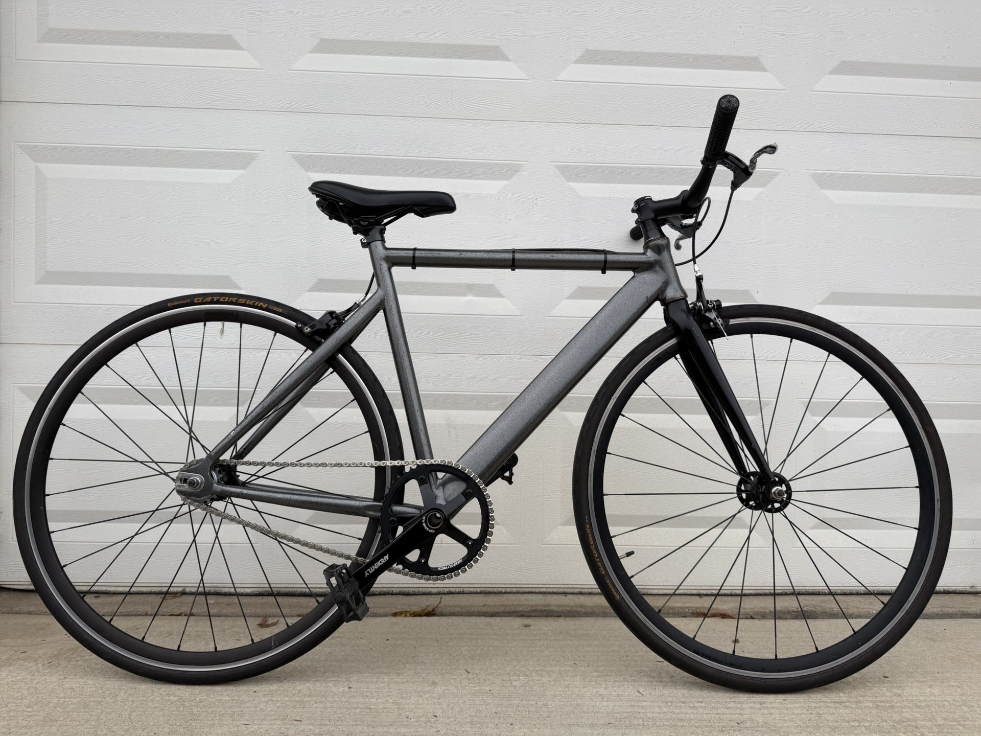 AVENTON cordoba 52cm fixie and single speed road bike