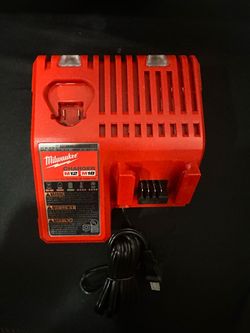 Milwaukee M12 / M18 Battery Charger (new)