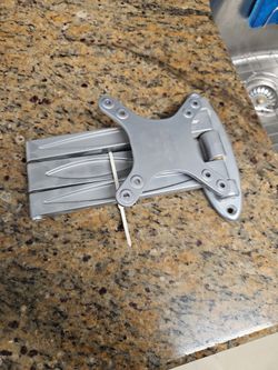 Tv Monitor  Swivable Monting Bracket 27 Inches Or Less