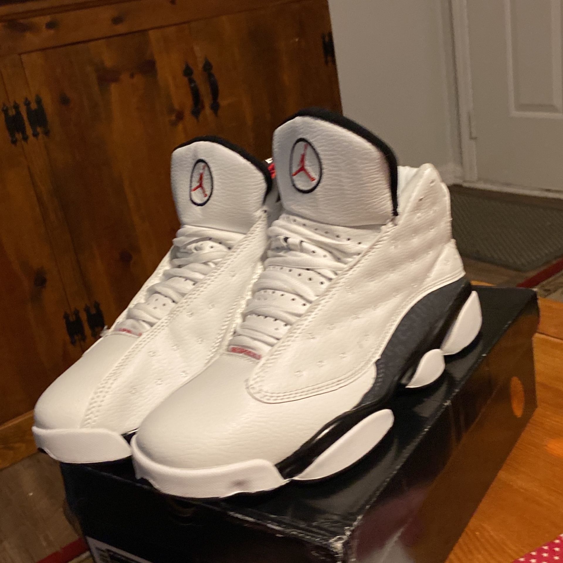 Air Jordan 13 Retro Love and Respect - 9