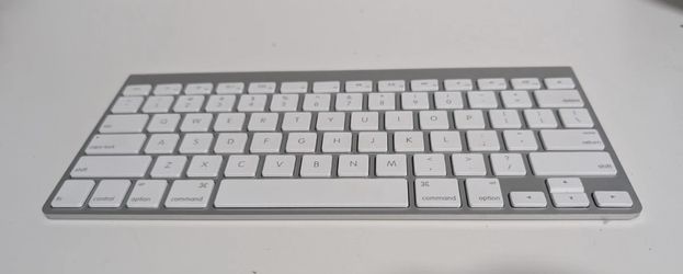 GENUINE Apple Wireless Bluetooth Keyboard A1314 Mac Aluminium 