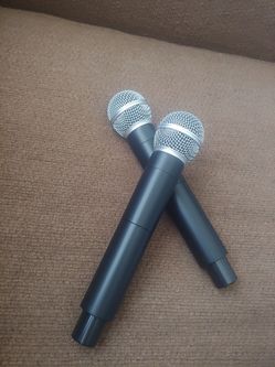 Wireless Microphone Set