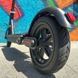 Electric scooter