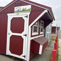 6x8 Chicken Coops
