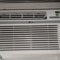 Window AC Unit 