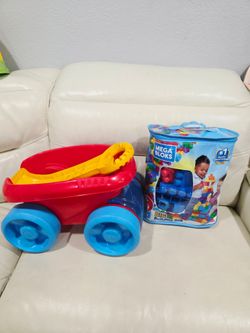 Mega Bloks Scooping Wagon and 80 Pcs Bag.