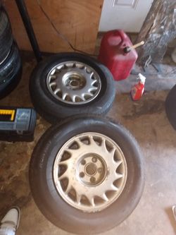 Lexus Ls400 Original Rim With New Tires 