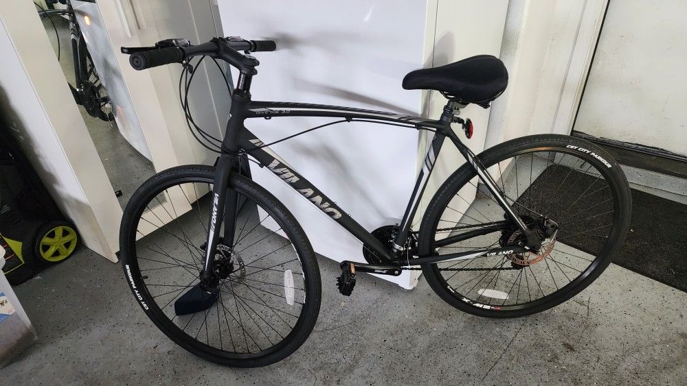 Vilano Diverse 3.0 Performance Hybrid Road Bike 24 Speed Disc Brakes
