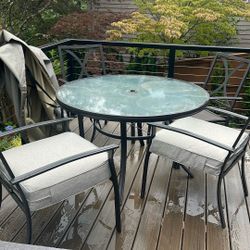 Patio Table & 4 Chairs