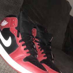 Jordan 1 Mid