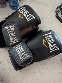 Boxing gloves