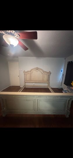 Discontinued king size Kincaid crème bed frame