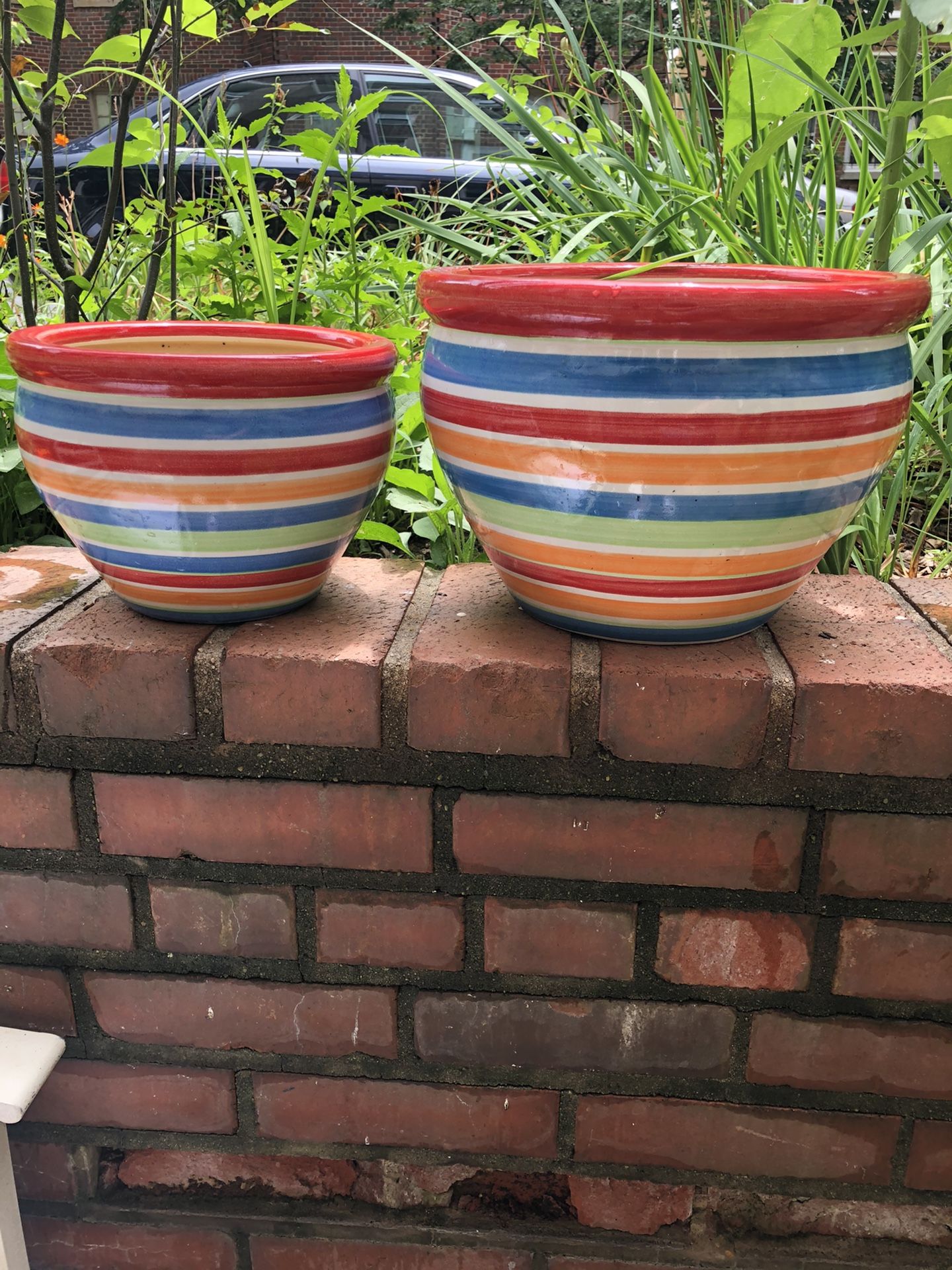 Ceramic plant pots