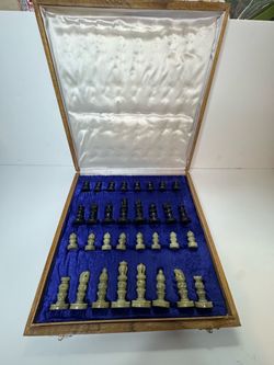 StoneKraft Marble Chess Set – New