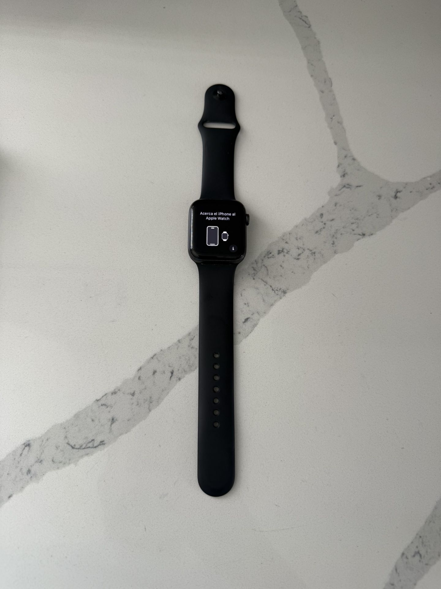 Apple Watch SE 44 mm Black Color
