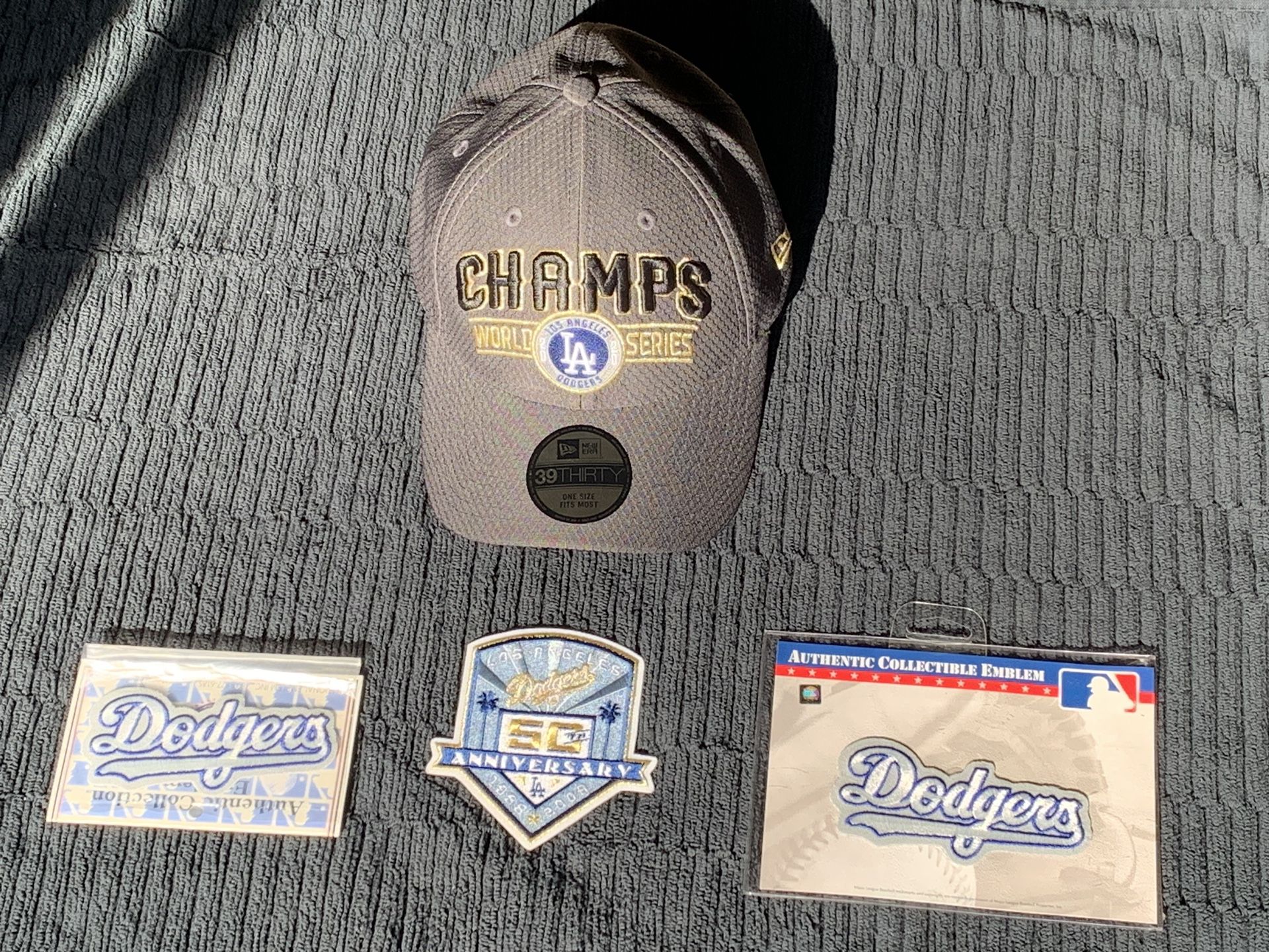 LA DODGERS COLECTIBLES
