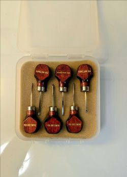 Ramelson USA 117 M Wood Carving Tool Set
