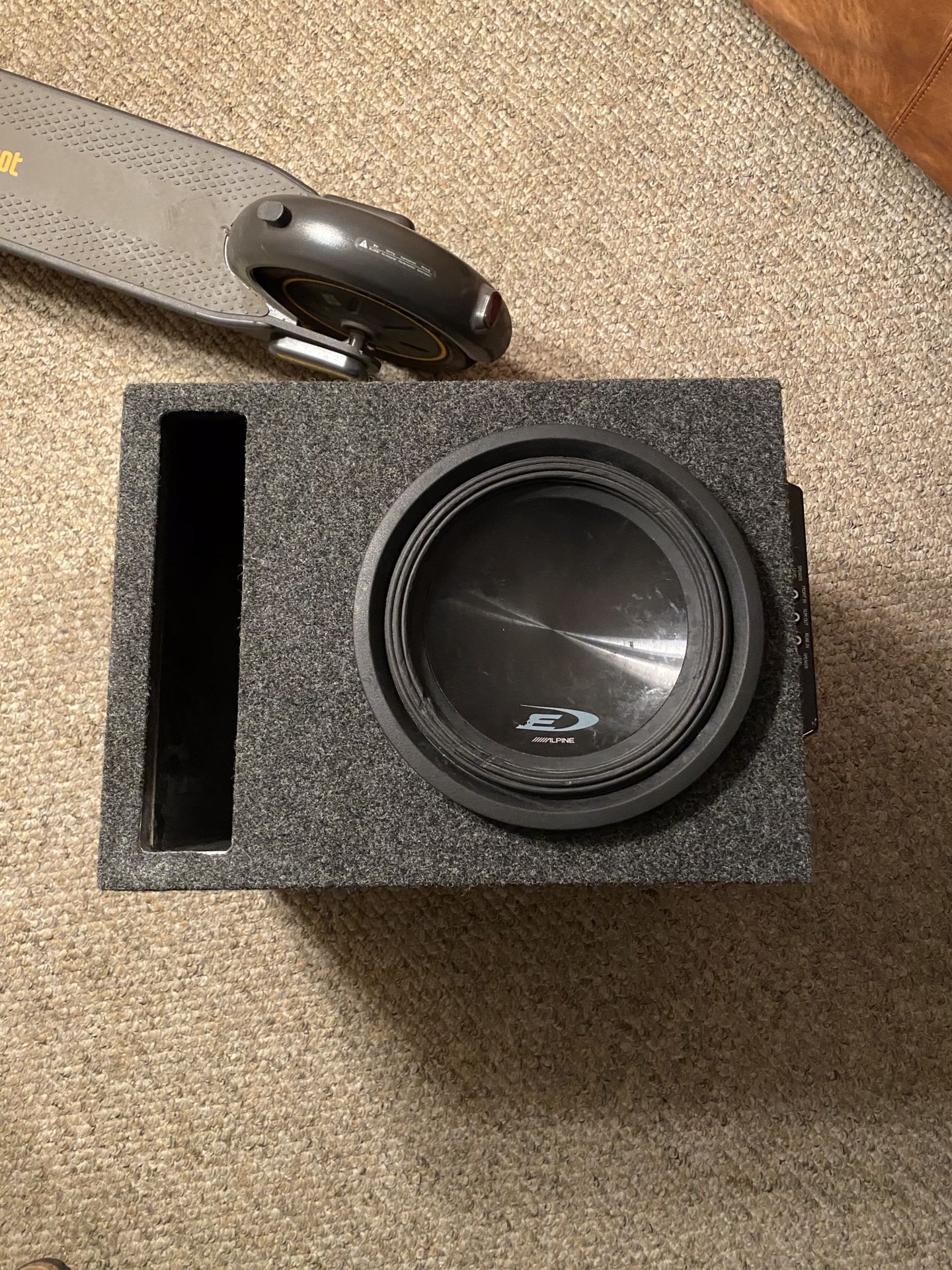 10 inch Alpine Type E Sub in Box w/ MTX Amp