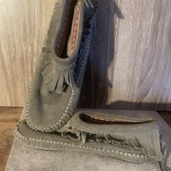 Gray suede moccasins, 
