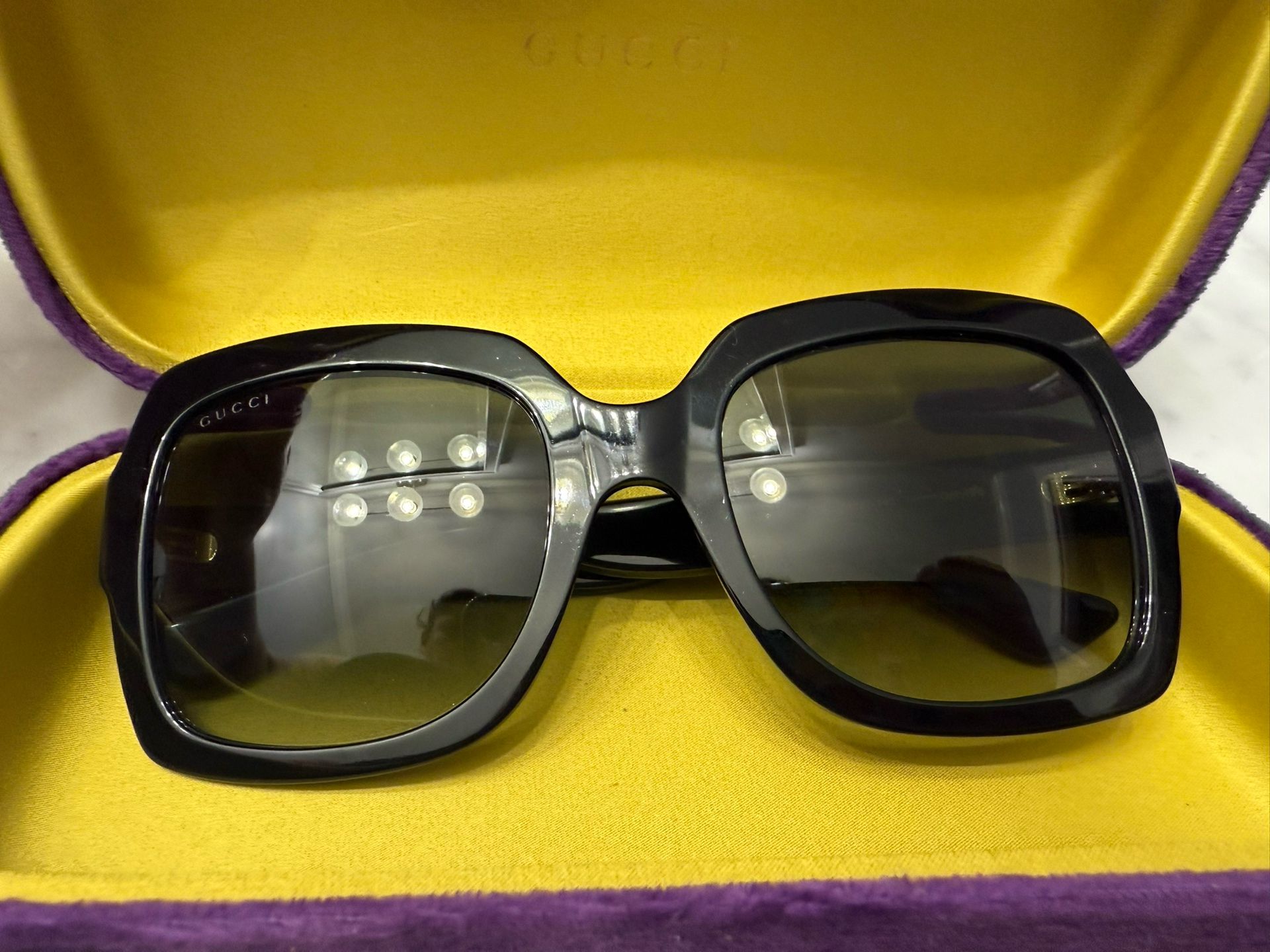 Authentic Gucci Black Large Sunglasses GG0036SN Excellent Condition