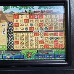 Working Slot Machine w/Cloepatra keno and 100s  more!