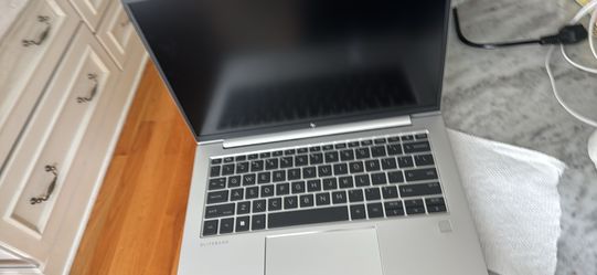 HP EliteBook 845 G10 14" Notebook - WUXGA - AMD Ryzen 5 PRO 7540U - 16 GB - 512 GB SSD - English Keyboard - Silver - AMD Chip - 1920 x 1200 - Windows 