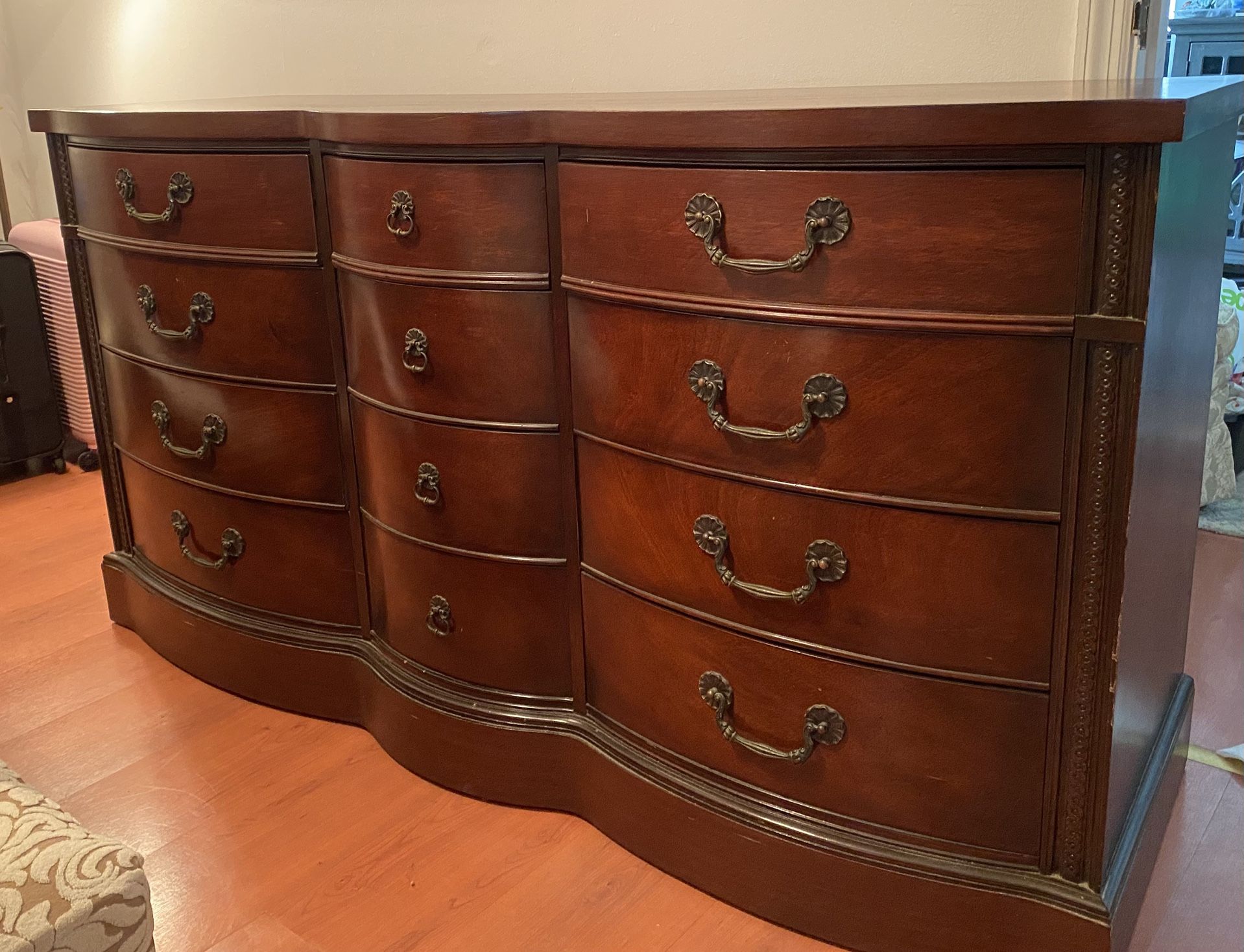 Vintage Mahogany Wood Dresser