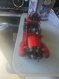Vintage Red Firetruck Colletor Items 