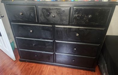Black Dresser