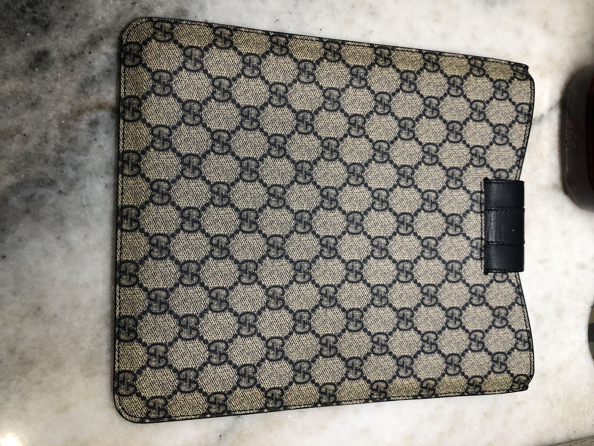Authentic Louis Vuitton Ipad Case for Sale in Miami, FL - OfferUp