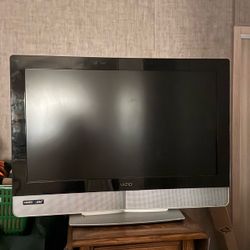 32” Vizio LCD HDTV