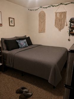 Sleep number sleep iq split king bed with fully adjustable frame