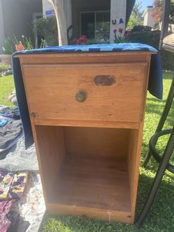 Small Bedside Or End Table With Drawer