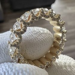 18k Gold Diamond Eternity Ring size 6.5