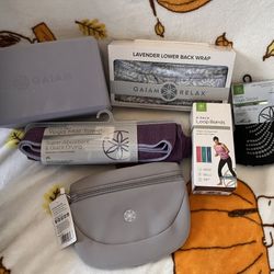GAIAM Yoga Bundle 