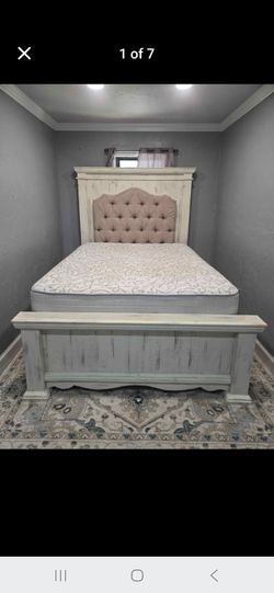 Queen bed